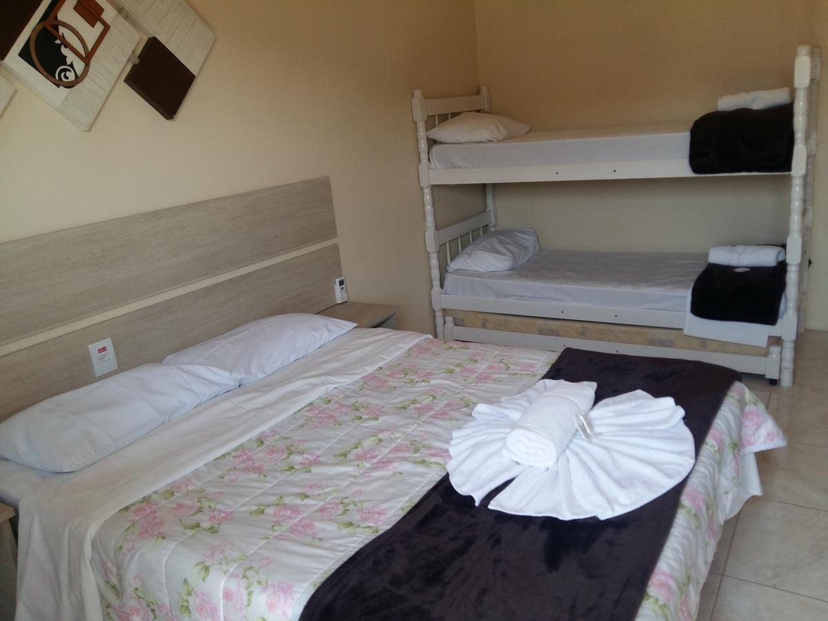 Hotel Rochamar Пеня Екстериор снимка